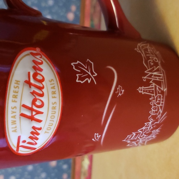 🍁Tim Horton's Ltd Edition #010 Mug EUC - Picture 2 of 9
